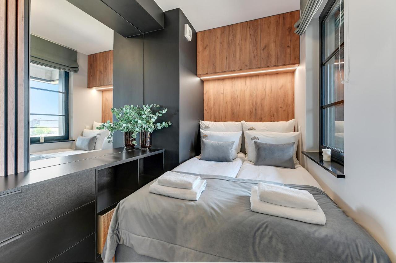 Doki Living & Foodhall By Downtown Apartments Gdansk Exterior photo