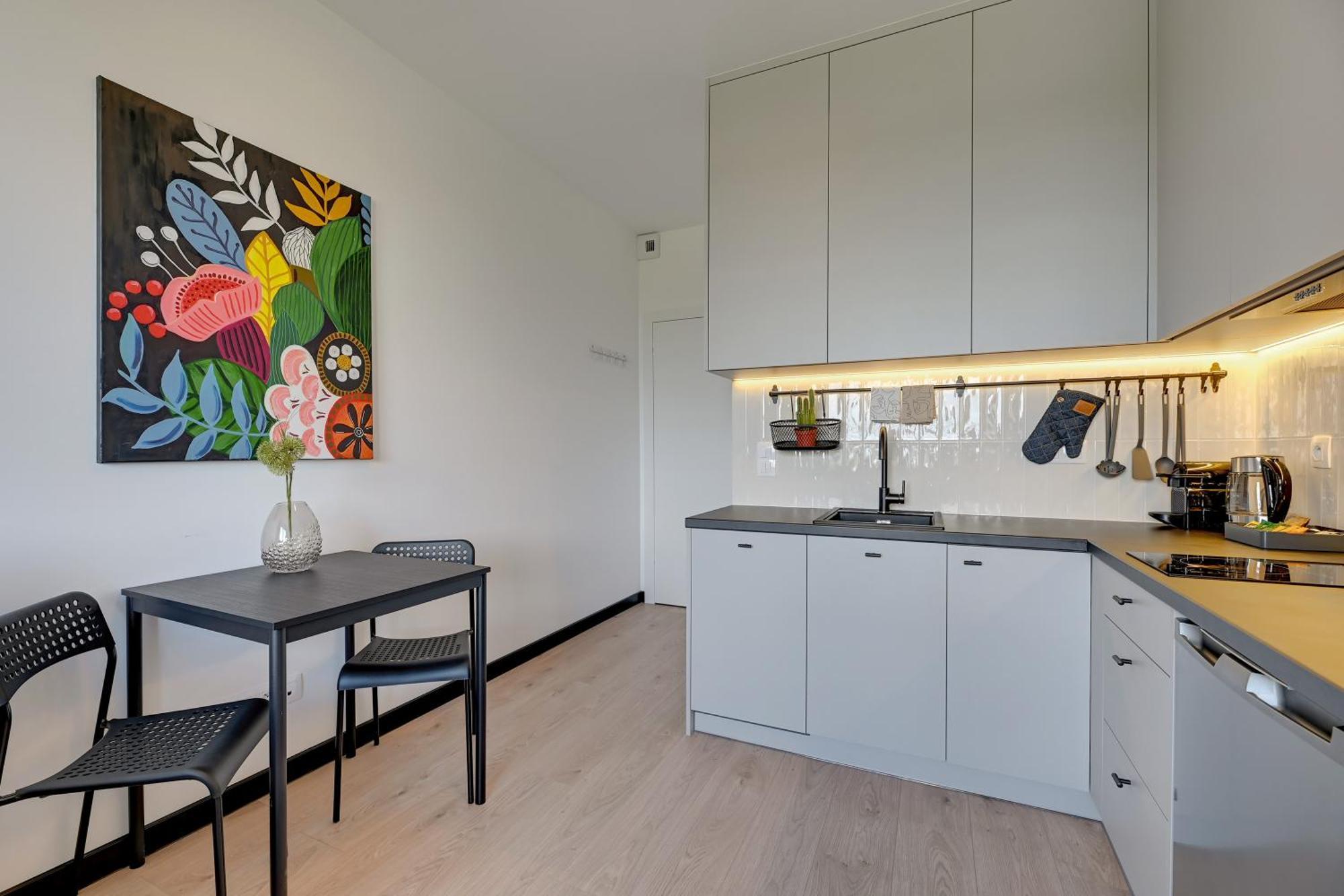 Doki Living & Foodhall By Downtown Apartments Gdansk Exterior photo